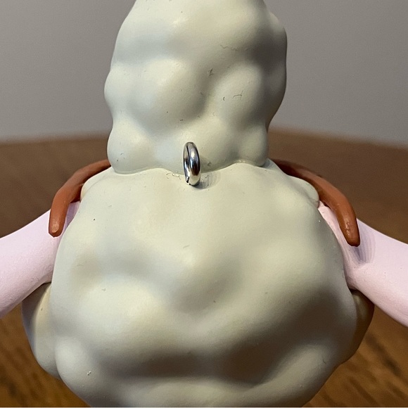 🎉 Zootopia - Assistant Mayor Bellweather vinyl figure/keychain. - Picture 2 of 3